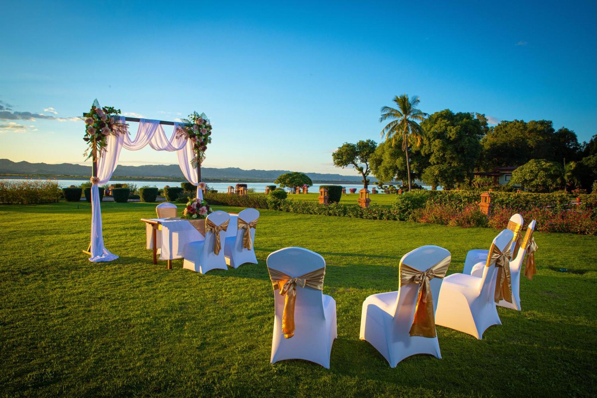 Bagan Thiripyitsaya Sanctuary Resort Εξωτερικό φωτογραφία